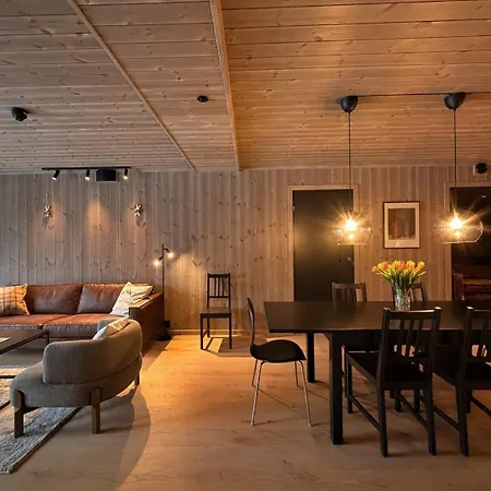 Charming New Ski-in-ski-out In