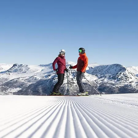 Charming New Ski-in-ski-out In Apartmán *