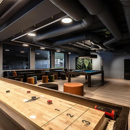 Charming New Ski-in-ski-out In Apartmán